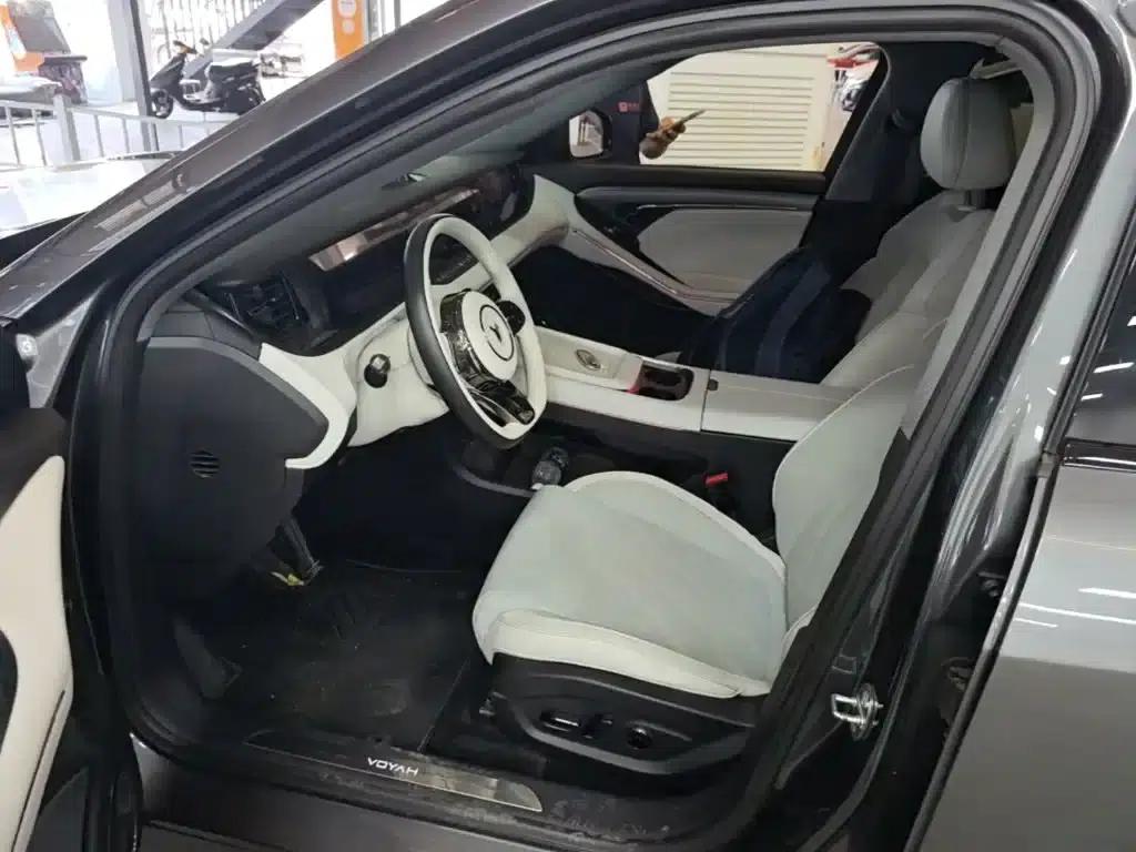 Voyah Free 2025 Model 318 318km Rear-Wheel Drive Touring Edition — миниатюра 15