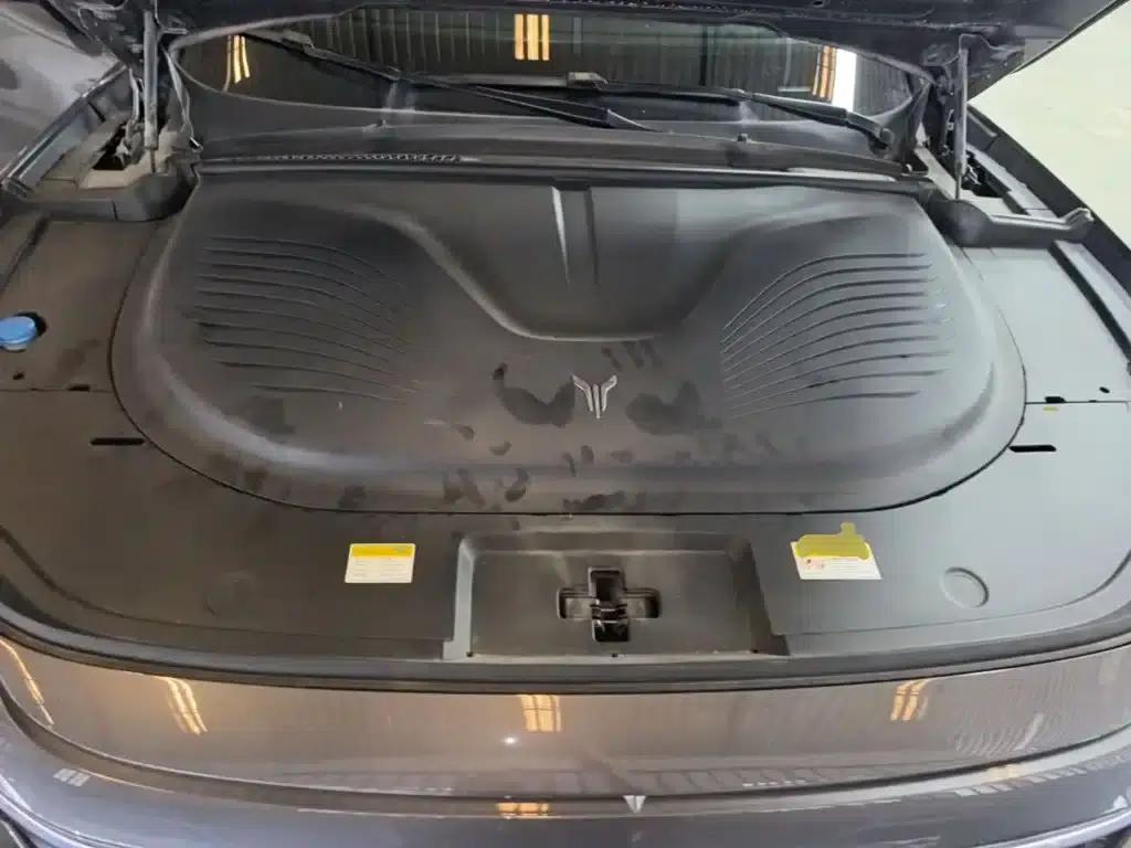 Voyah Free 2025 Model 318 318km Rear-Wheel Drive Touring Edition — миниатюра 20