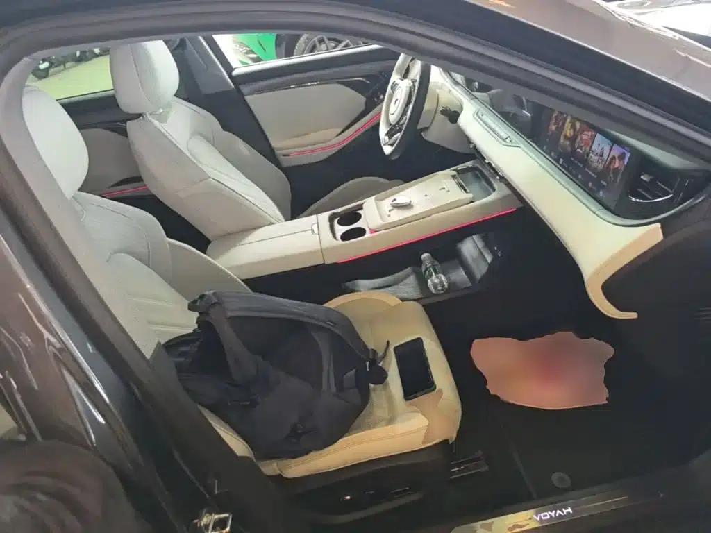 Voyah Free 2025 Model 318 318km Rear-Wheel Drive Touring Edition — миниатюра 25