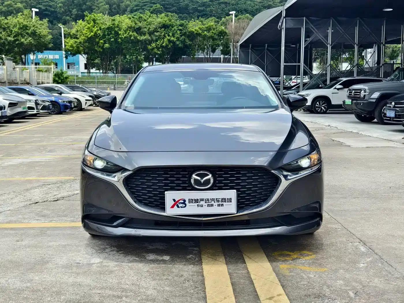 Mazda3 Axela 2023 2.0L Automatic Premium Edition — миниатюра 3