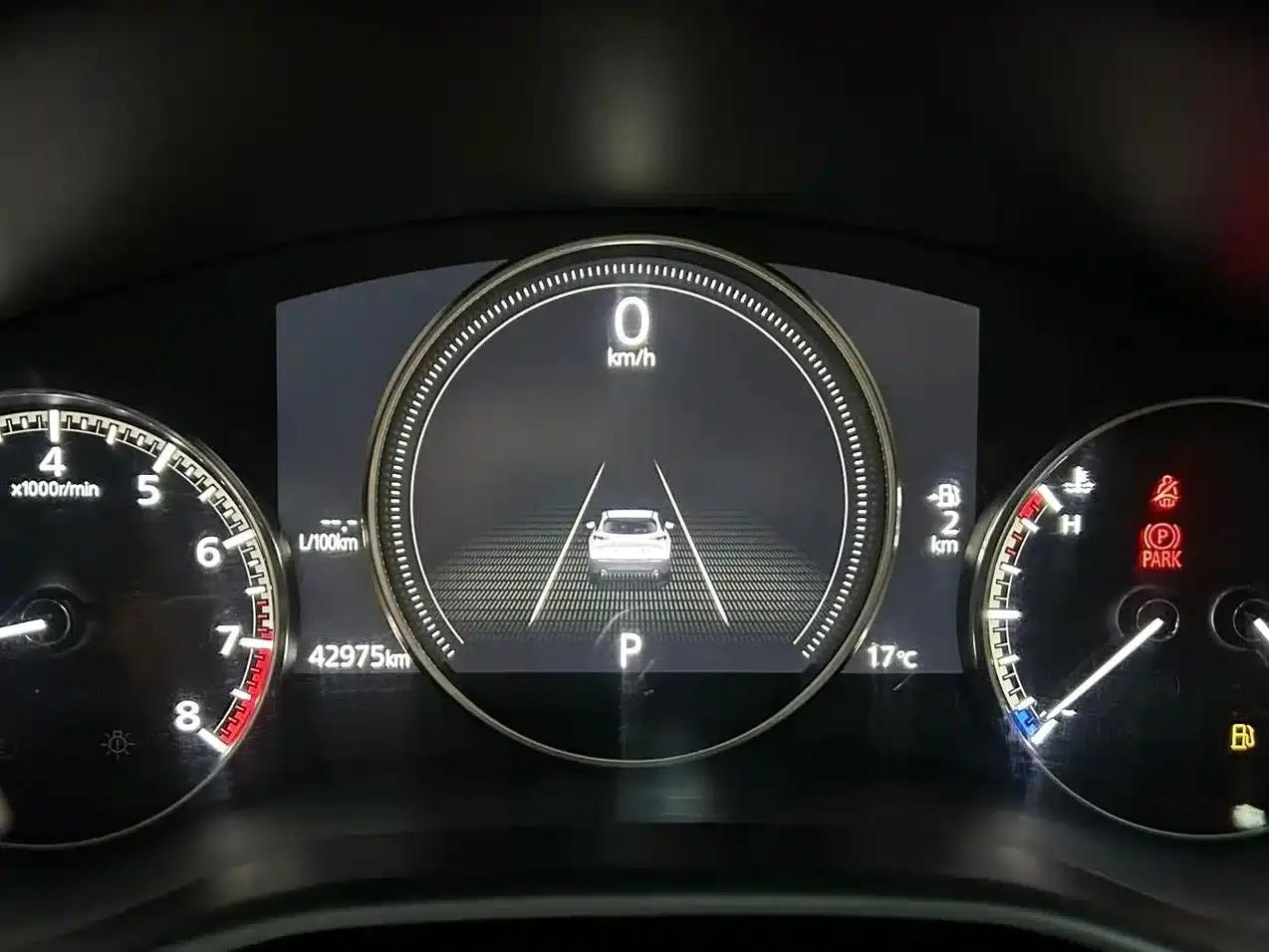 Mazda CX-30 2021 2.0L Automatic Premium Edition — миниатюра 9