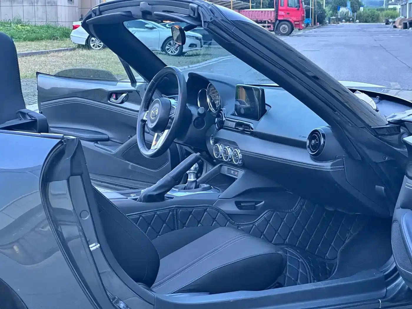 Mazda MX-5 2023 2.0L Manual — миниатюра 15