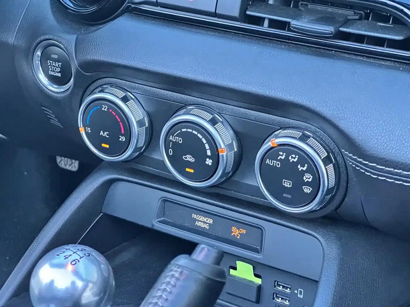 Mazda MX-5 2023 2.0L Manual — миниатюра 17