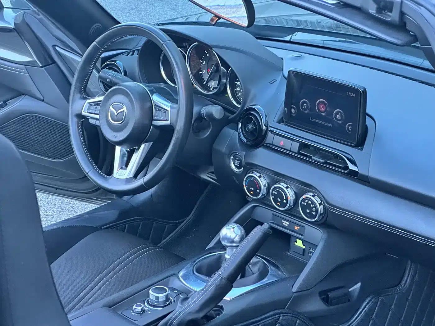Mazda MX-5 2023 2.0L Manual — миниатюра 18