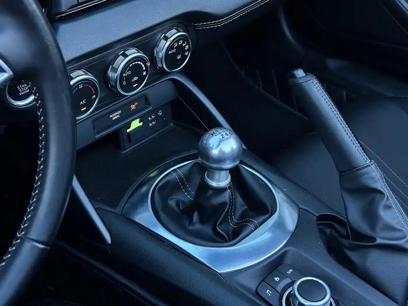 Mazda MX-5 2023 2.0L Manual — миниатюра 21