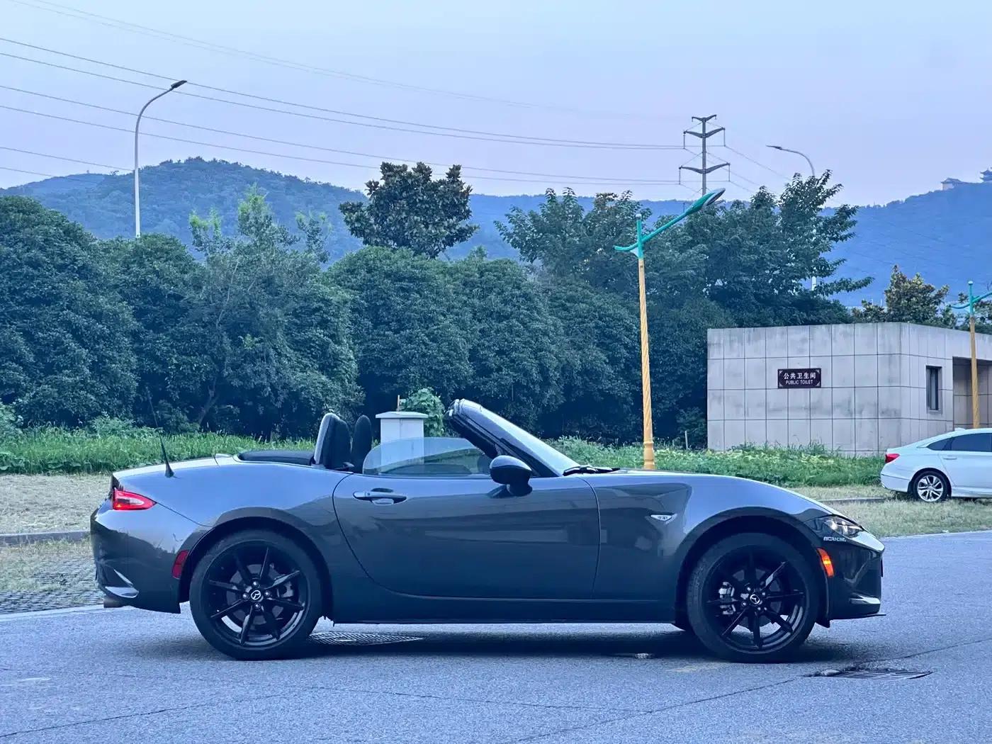Mazda MX-5 2023 2.0L Manual — миниатюра 4
