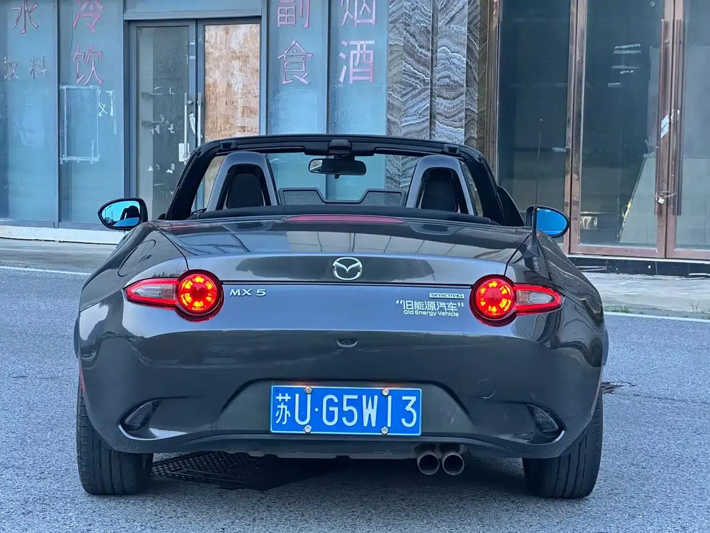 Mazda MX-5 2023 2.0L Manual — миниатюра 6