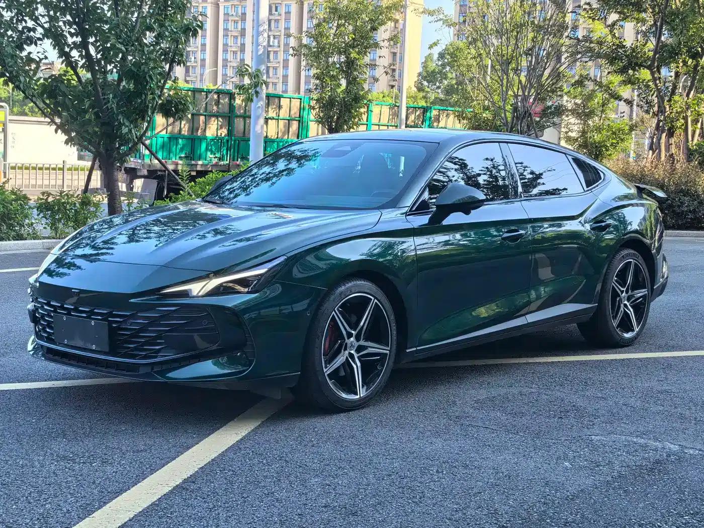 MG7 2025 2.0T Trophy+ Super Intelligent Driving Edition — миниатюра 2