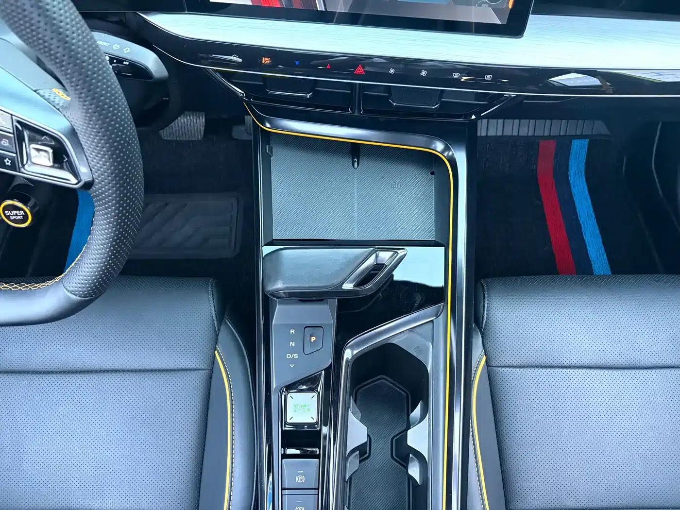 MG5 Scorpio 2022 1.5T Trophy Sport Luxury Edition — миниатюра 23