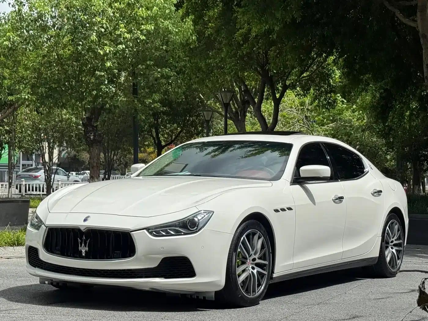 2014 Ghibli 3.0T Standard Edition — миниатюра 1
