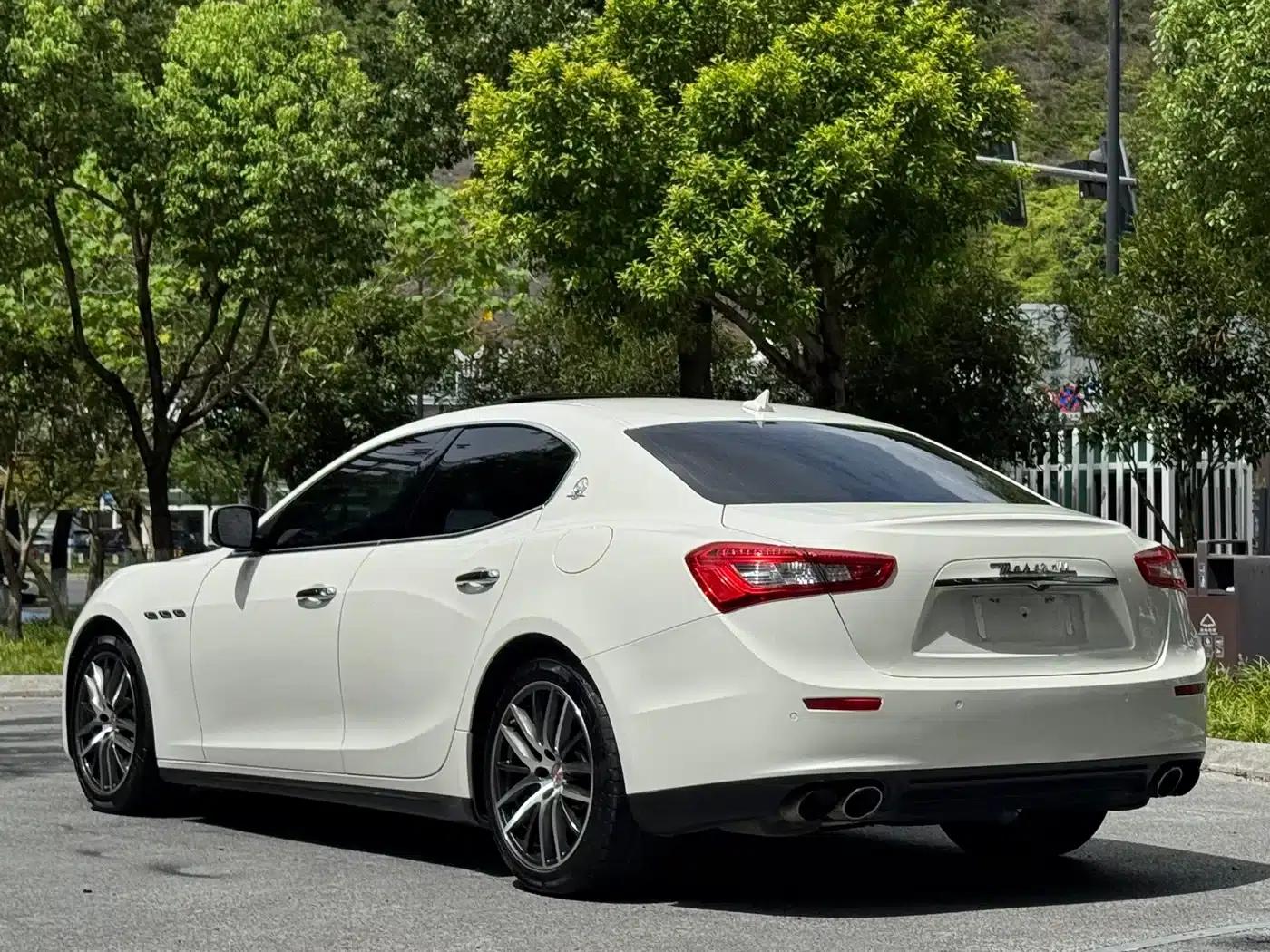 2014 Ghibli 3.0T Standard Edition — миниатюра 3