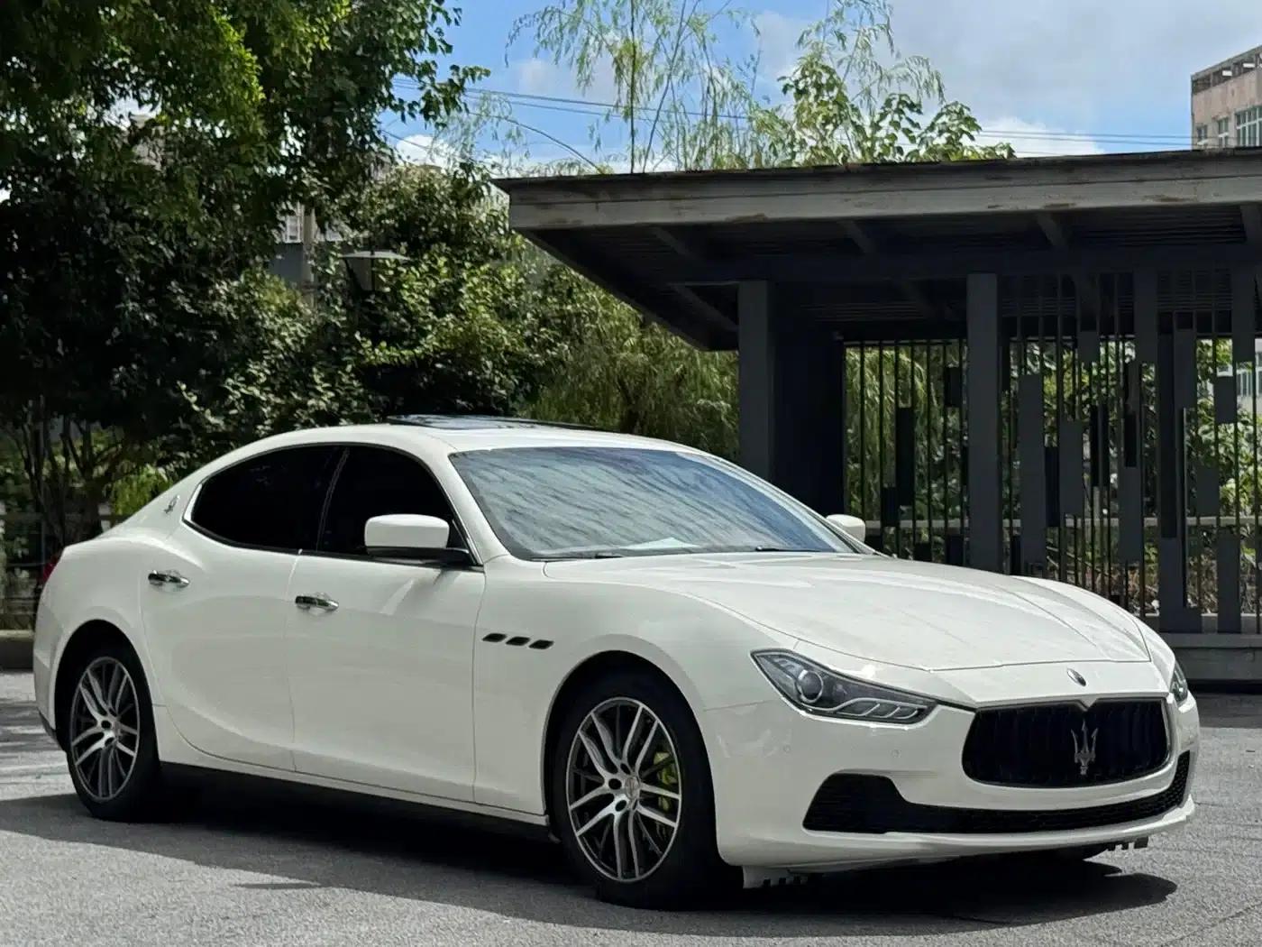2014 Ghibli 3.0T Standard Edition — миниатюра 6
