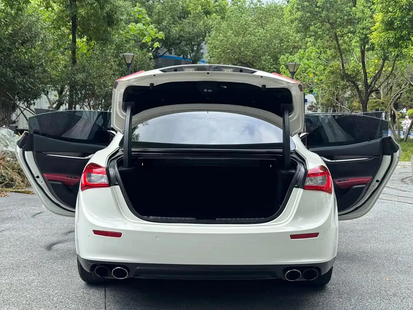 2014 Ghibli 3.0T Standard Edition — миниатюра 9