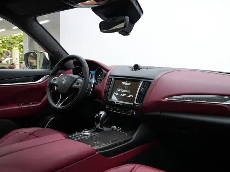 2016 Levante 3.0T Standard Edition — миниатюра 8