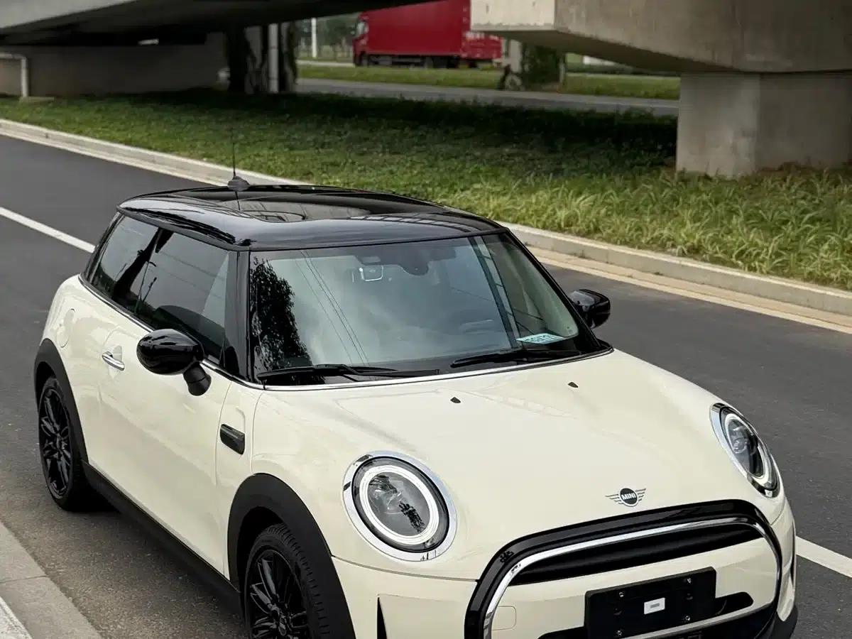 MINI 2022 1.5T COOPER Classic — миниатюра 4
