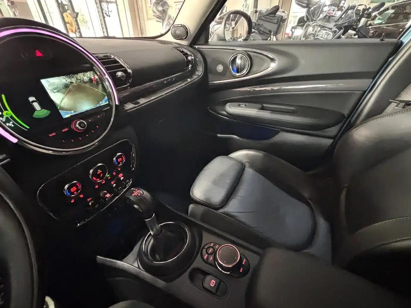 2018 MINI CLUBMAN 2.0T COOPER S Racer — миниатюра 11