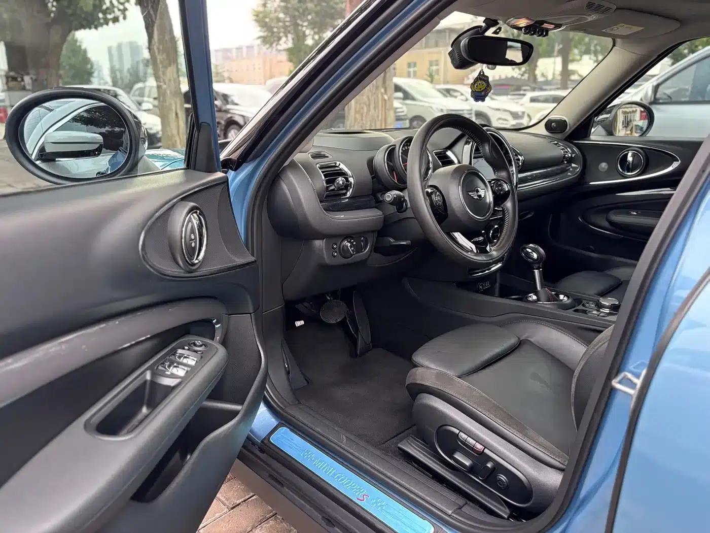2018 MINI CLUBMAN 2.0T COOPER S Racer — миниатюра 19