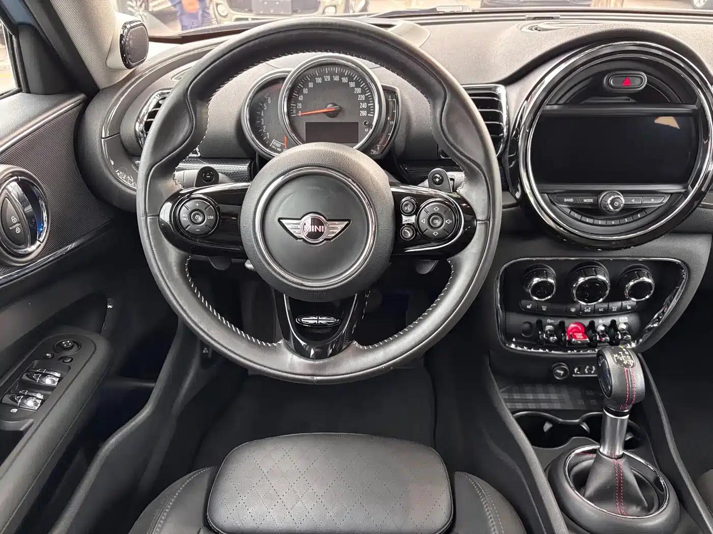 2018 MINI CLUBMAN 2.0T COOPER S Racer — миниатюра 8