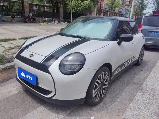 2024 Electric MINI Cooper (456km/h) - Classic Style