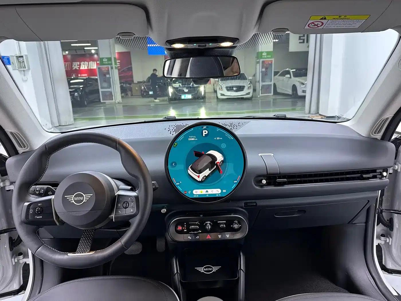 2025 Electric MINI Cooper (456km/h) - Cooper E Classic — миниатюра 4