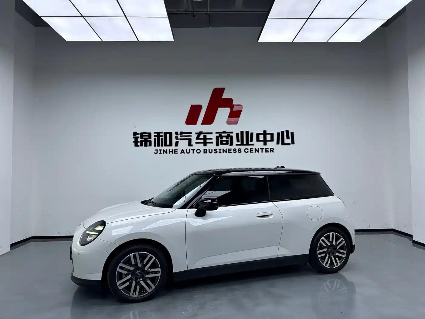 2025 Electric MINI Cooper (456km/h) - Cooper E Classic — миниатюра 5