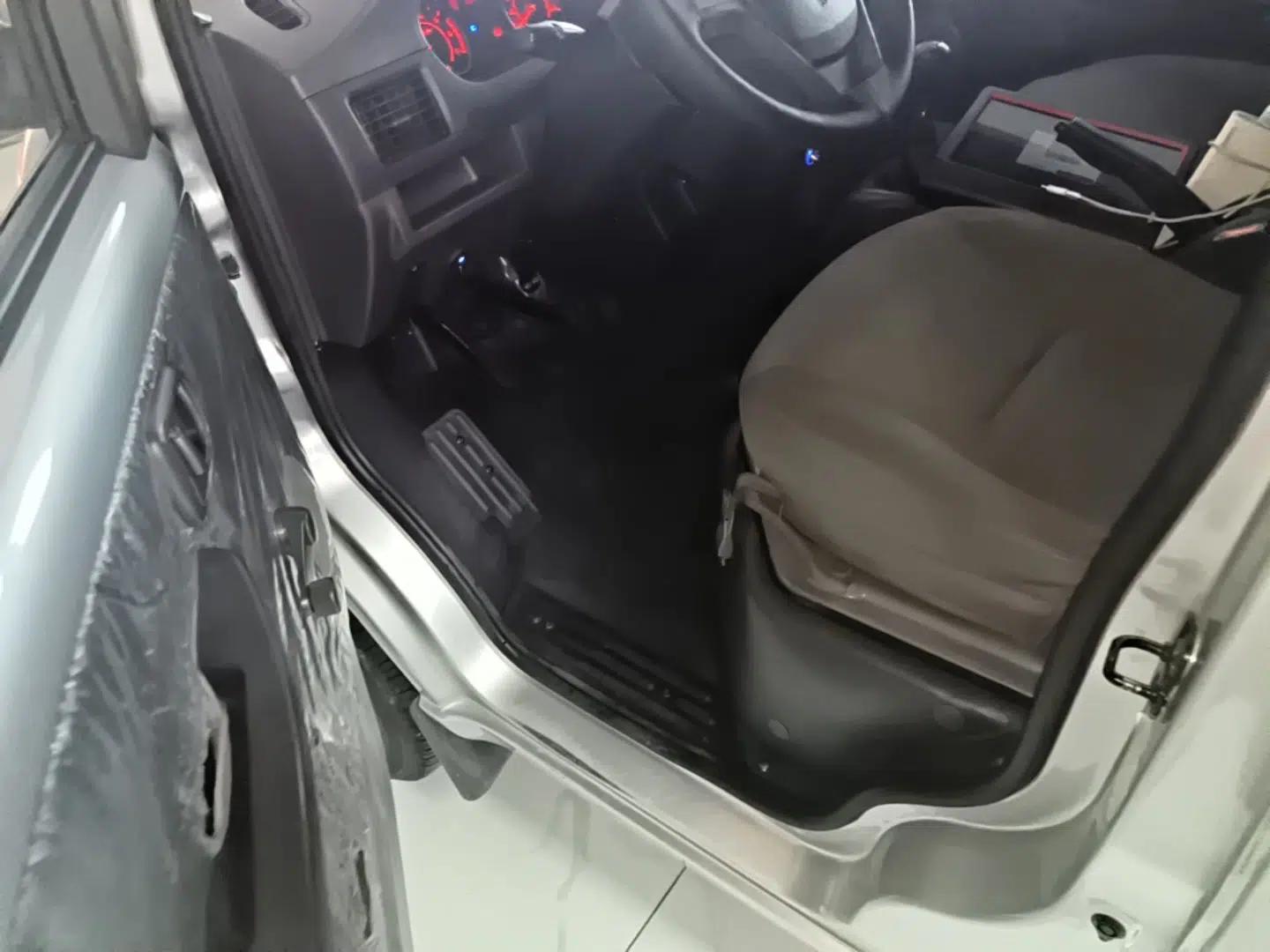 Wuling Rongguang 2021 1.5L Extended Basic Version L3C — миниатюра 18