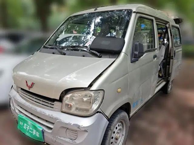 Wuling Zhiguang 2013 1.0L Practical Version