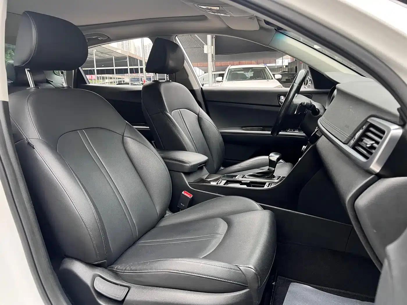 Kia K5 2016 1.6T Automatic LUX — миниатюра 25