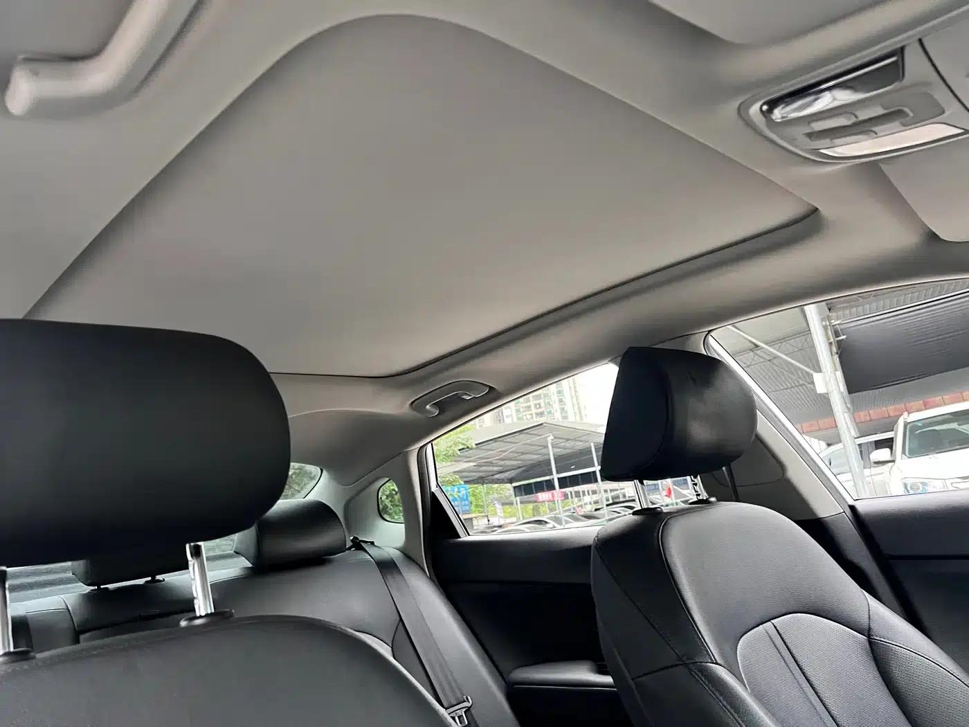 Kia K5 2016 1.6T Automatic LUX — миниатюра 27