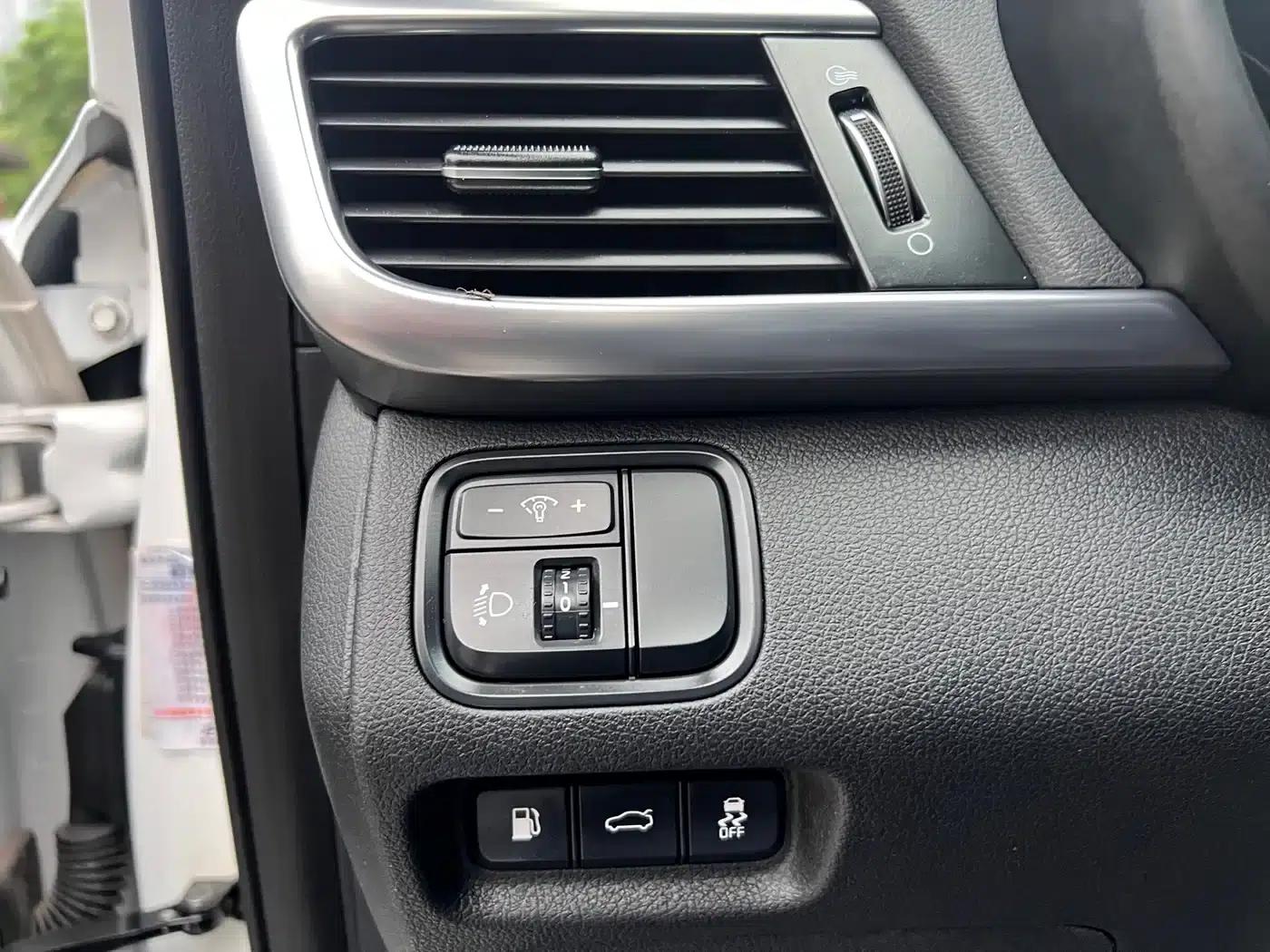 Kia K5 2016 1.6T Automatic LUX — миниатюра 8