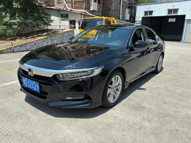 2018 Honda Accord 260TURBO Luxury Edition (China VI Emission Standard) — миниатюра 1