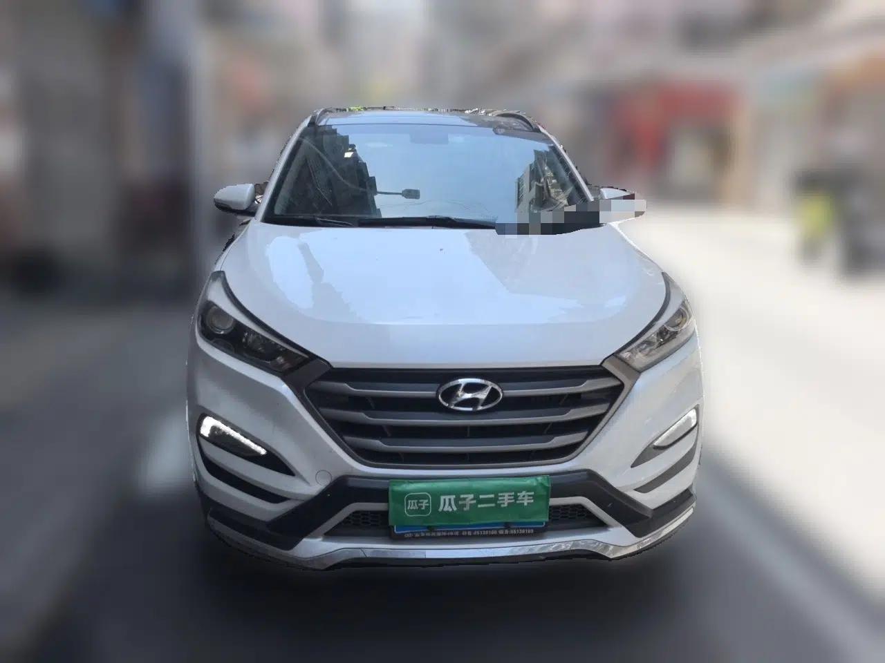 Hyundai Tucson 2015 1.6T Dual-Clutch Two-Wheel-Drive Smart Model — миниатюра 2