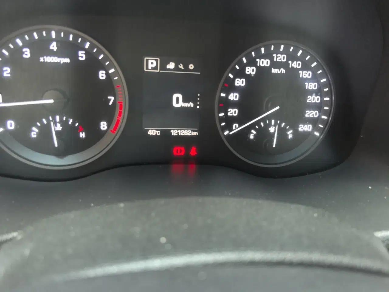 Hyundai Tucson 2015 1.6T Dual-Clutch Two-Wheel-Drive Smart Model — миниатюра 11