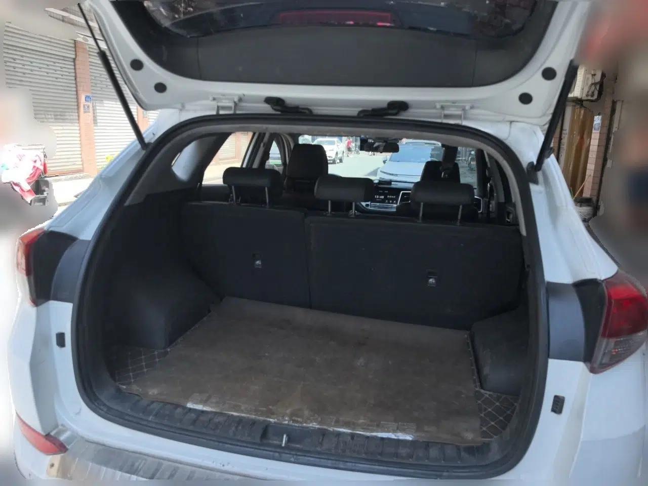 Hyundai Tucson 2015 1.6T Dual-Clutch Two-Wheel-Drive Smart Model — миниатюра 16