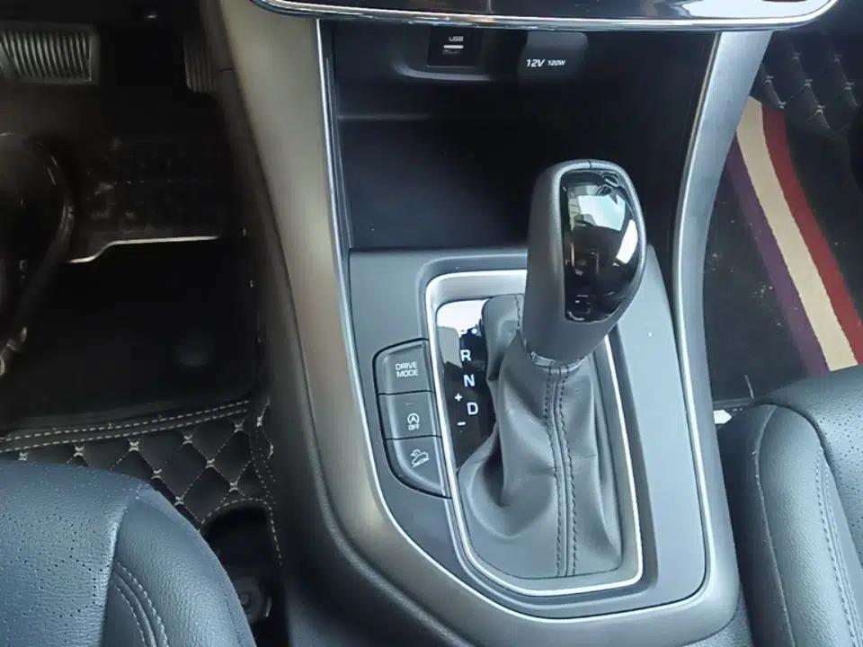 Hyundai ix35 2019 2.0L Automatic 2WD Zhiyong·Changxiang Edition China V Standard — миниатюра 16