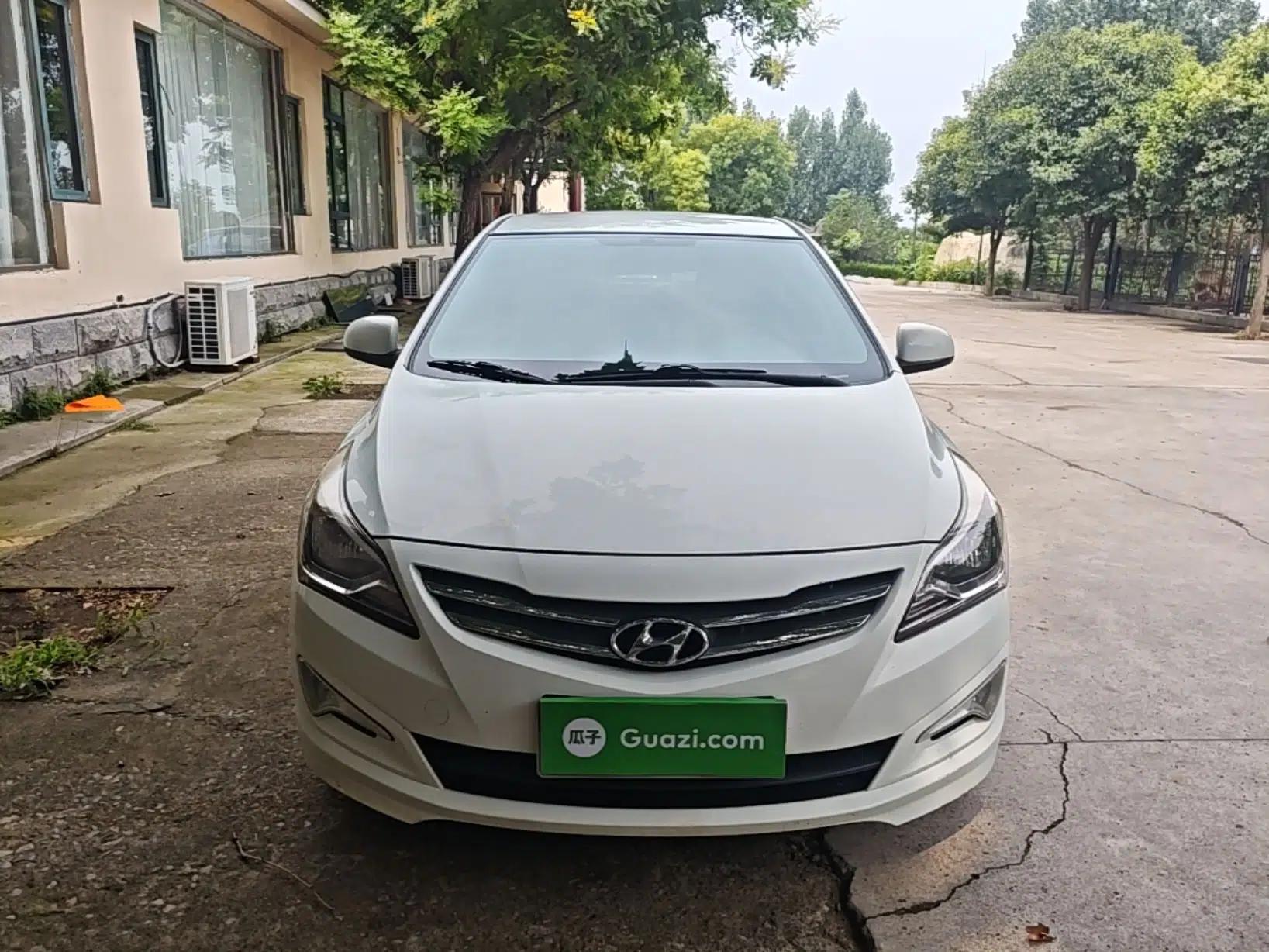 Hyundai Verna (older generation) 2016 1.4L Manual Smart GLS Trim — миниатюра 2