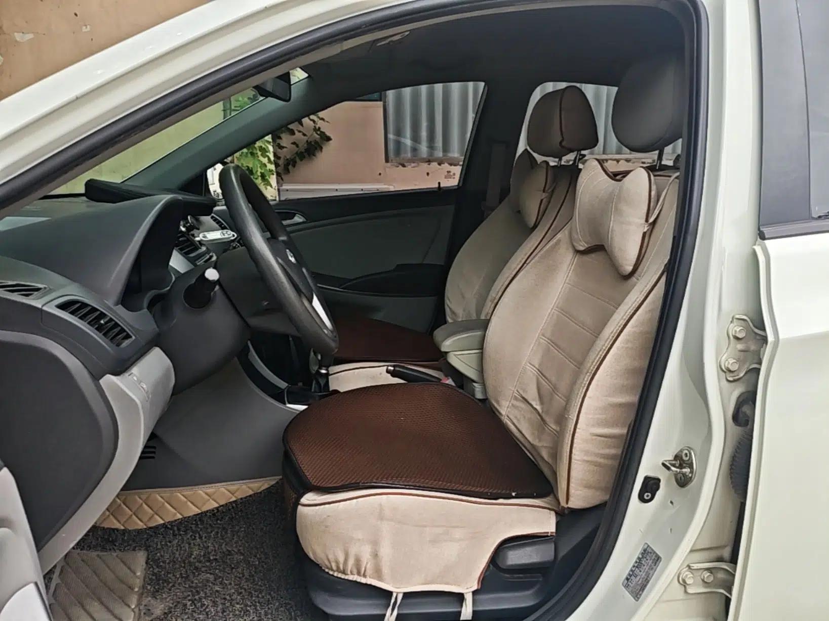 Hyundai Verna (older generation) 2016 1.4L Manual Smart GLS Trim — миниатюра 17