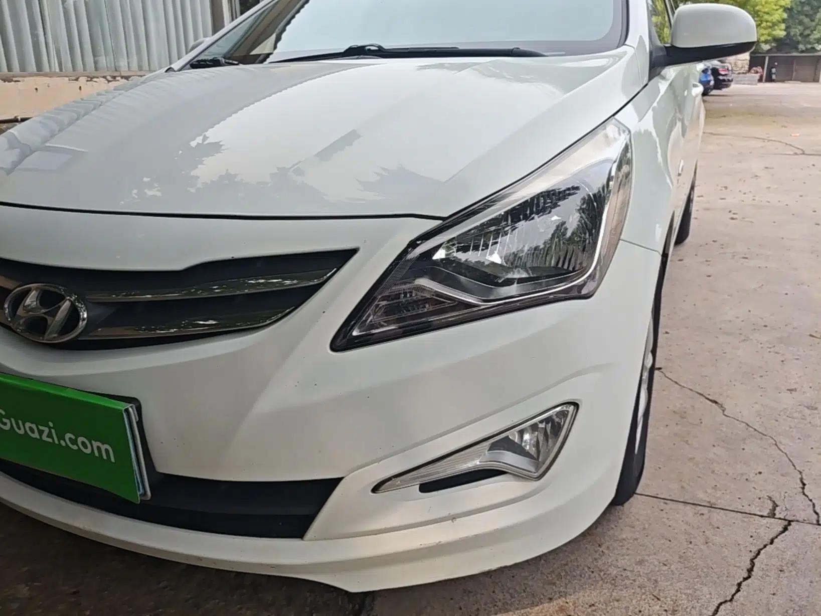 Hyundai Verna (older generation) 2016 1.4L Manual Smart GLS Trim — миниатюра 8