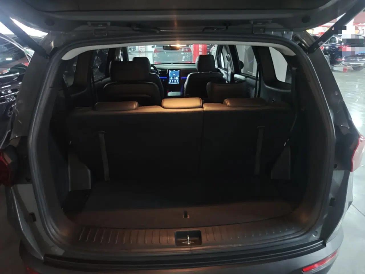 Hyundai Custo 2021 380TGDi Smart Love Flagship Edition TOP Premium — миниатюра 22