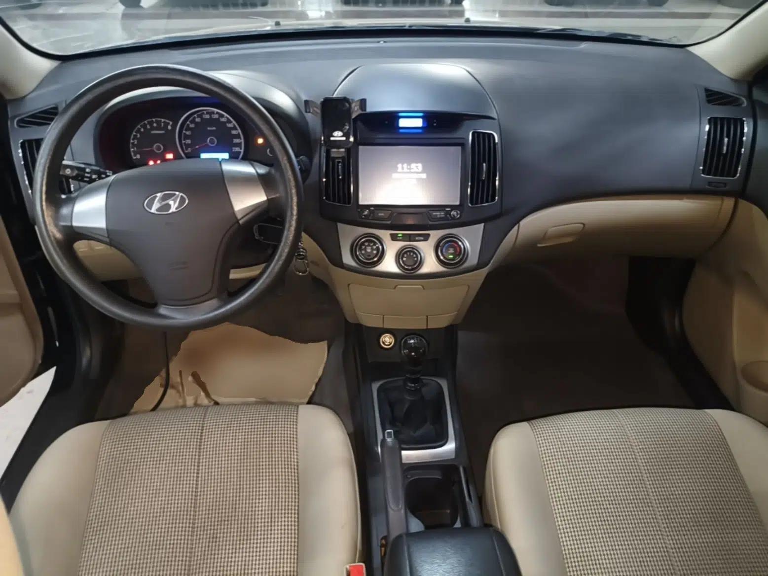 Hyundai Celesta 2011 1.6L Manual Comfort Edition — миниатюра 12