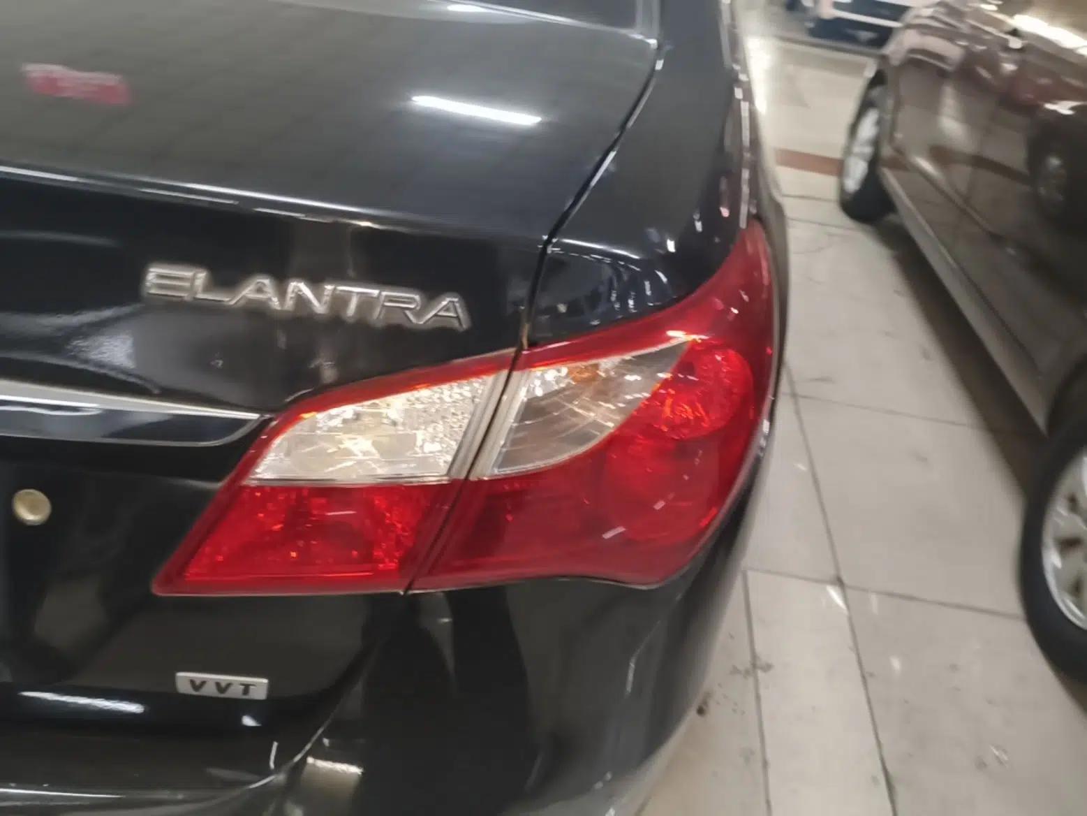Hyundai Celesta 2011 1.6L Manual Comfort Edition — миниатюра 9