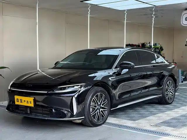 Fengyun A9L 2025 Model 260km Extended Range Luxury Edition