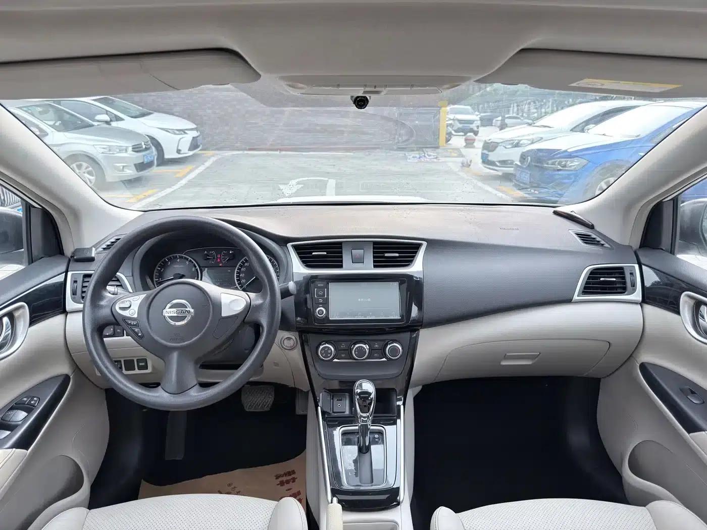 Nissan Sylphy 2016 1.6XL CVT Luxury Edition — миниатюра 5