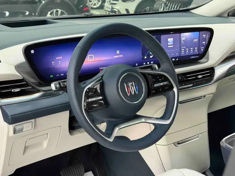 Century 2023 2.0T Four-Seat Private Edition — миниатюра 17