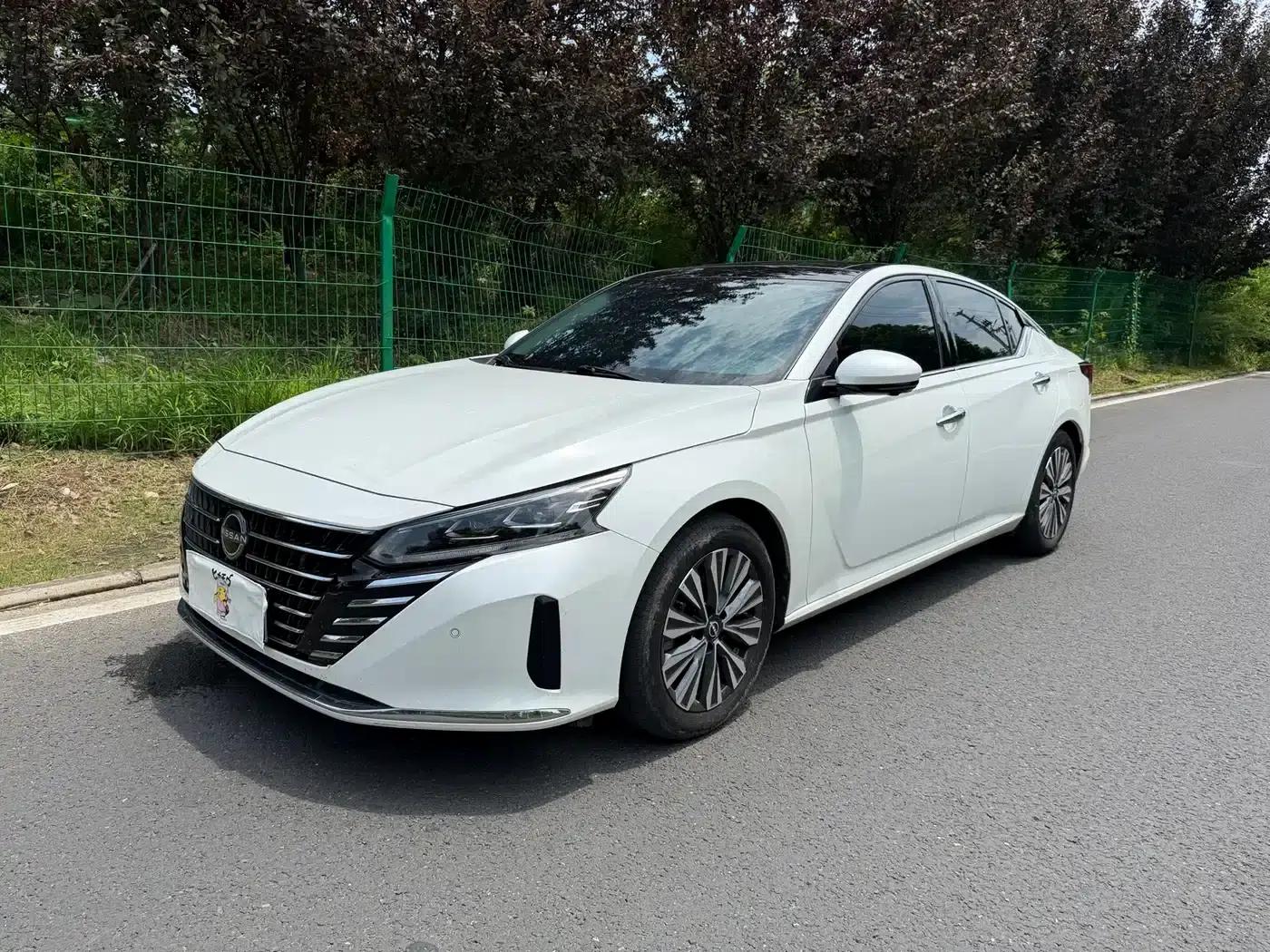 Nissan Teana 2022 2.0L XL-Upr Premium Edition — миниатюра 1