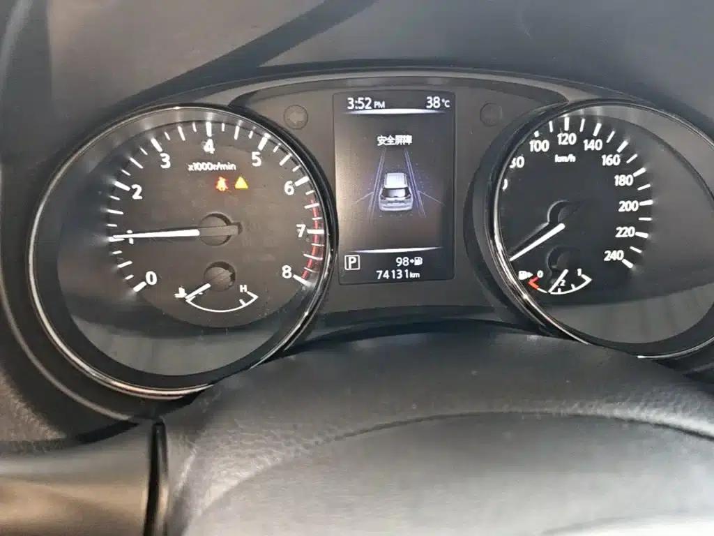 Nissan X-Trail 2019 2.0L CVT Smart Comfort Edition 2WD — миниатюра 12