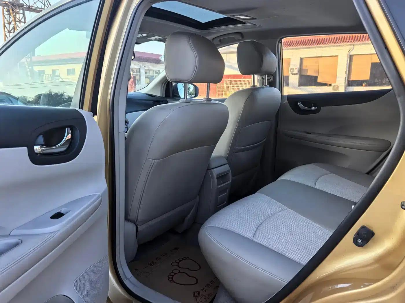 2014 Tiida 1.6L CVT Smart — миниатюра 11