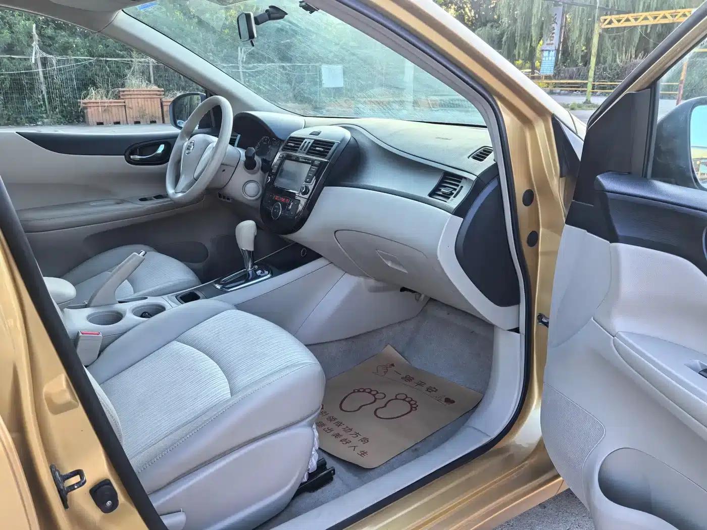2014 Tiida 1.6L CVT Smart — миниатюра 12
