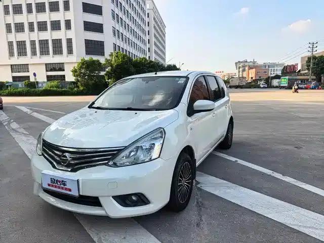 Nissan Livina 2013 1.6XE Manual Comfort Edition