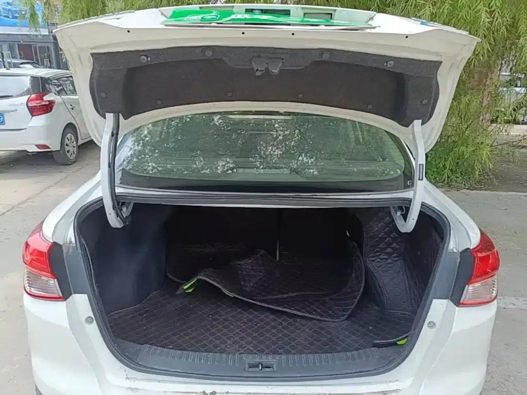 Nissan Bluebird 2016 1.6L CVT Smart Edition — миниатюра 19